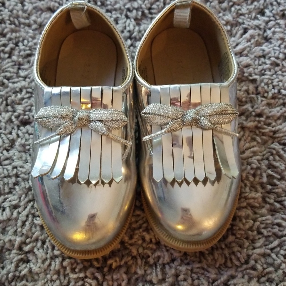 Mirrored shiny Crazy 8 shoes size 8